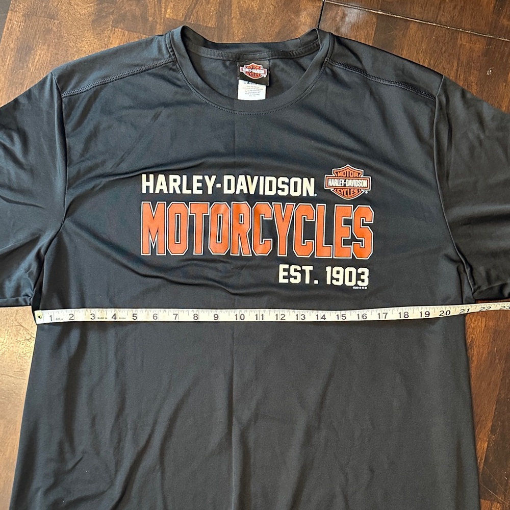 Harley-Davidson Men's Black and Orange Short Sleeve Tee